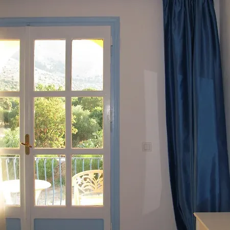 Pedi Hotel Symi