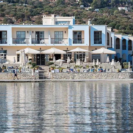 Pedi Hotel 4*