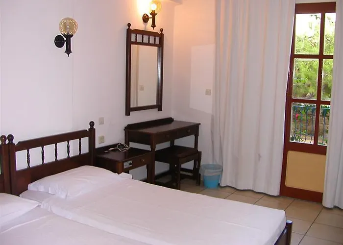 Otel Pedi Simi