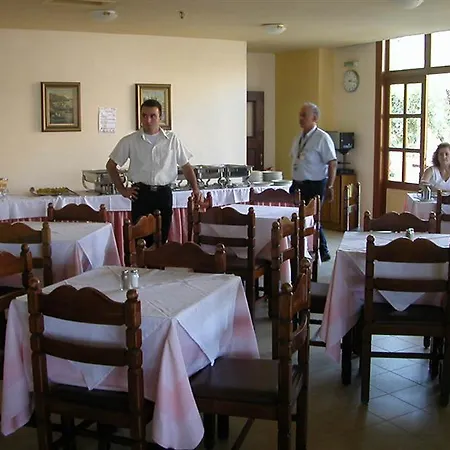 Hotel Pedi 4*